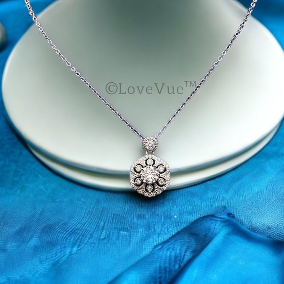 Certified 0.5ct. t.w. Diamond Cluster Luxury Floral Necklace VVS1 GRA Certified - Picture 6 of 16